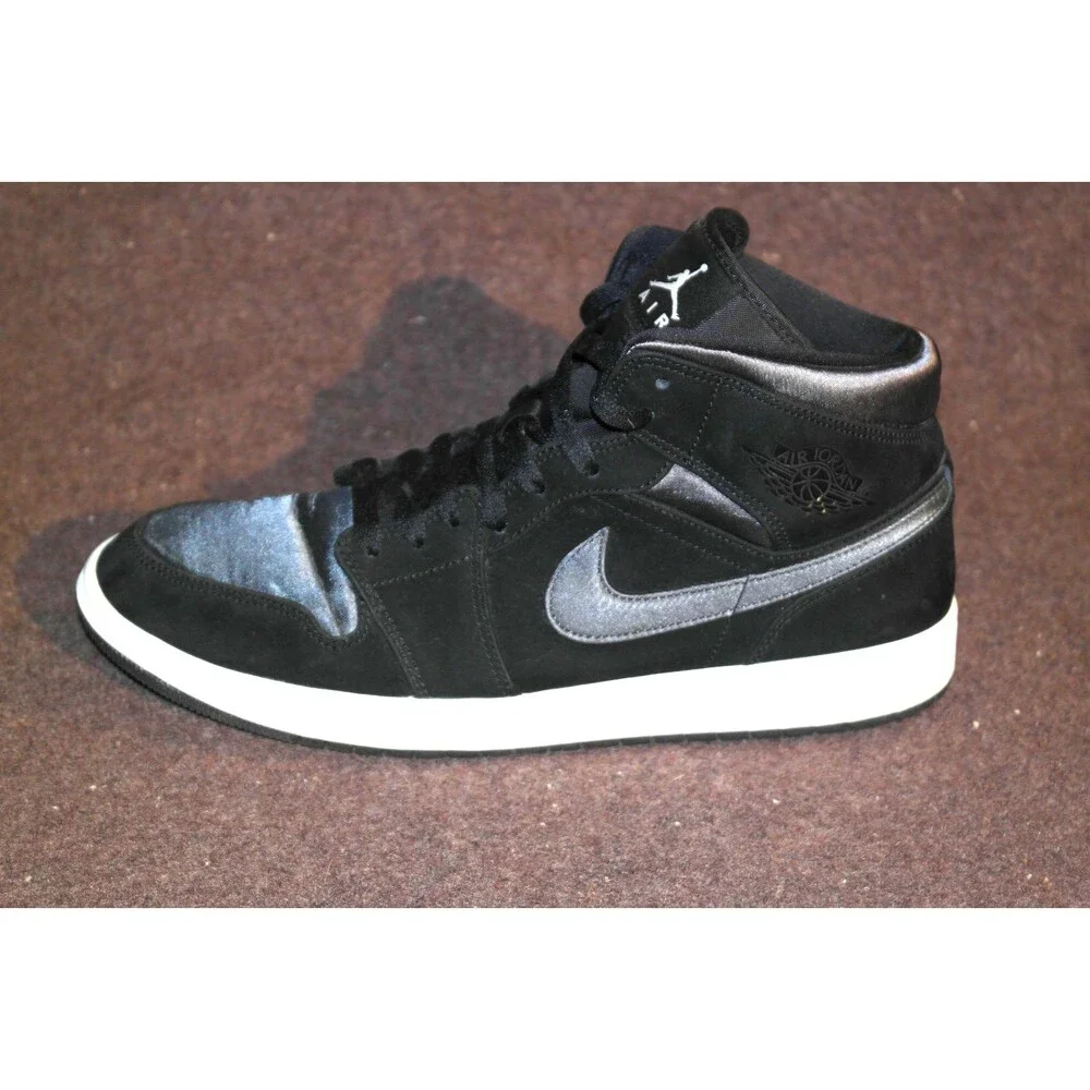 Nike Air Jordan 1 Mid Black Grey Size 11.5 Authentic 852542-012